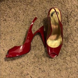 Hot red peep-toe sling back Guess heels